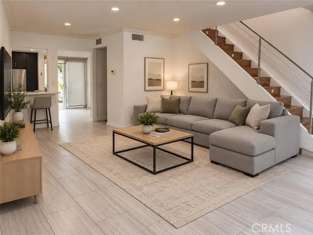 6511 Wystone Avenue  #3, Reseda, CA 91335 - #2