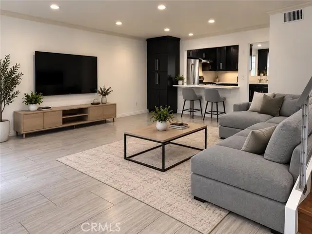 6511 Wystone Avenue  #3, Reseda, CA 91335 - #3