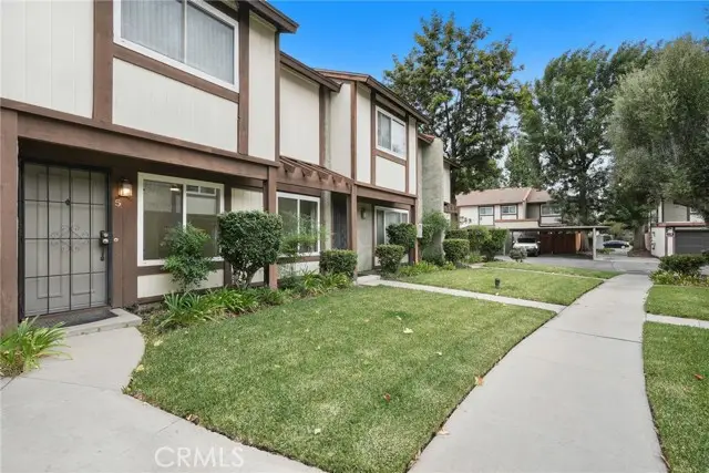 19024 Archwood Street  #5, Reseda, CA 91335 - #2