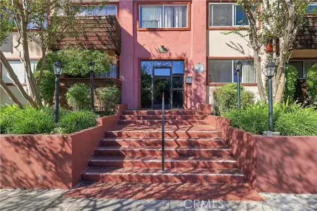 5403 Newcastle  #28, Encino, CA 91316 - #1