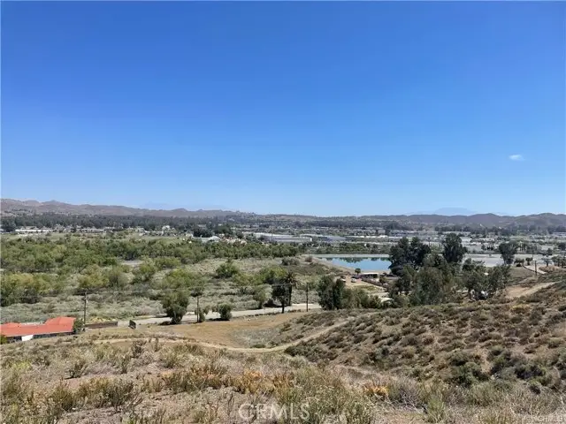 19 Bay Avenue, Lake Elsinore, CA 92530 - #2