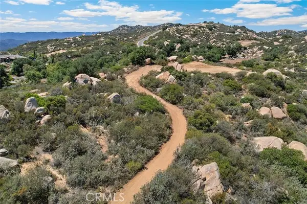 42125 Angels Peak Court, Murrieta, CA 92562