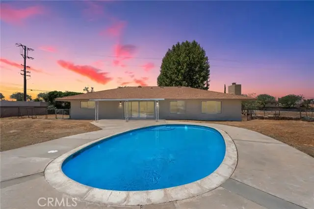 645 Lyon Avenue, San Jacinto, CA 92582 - Image #2