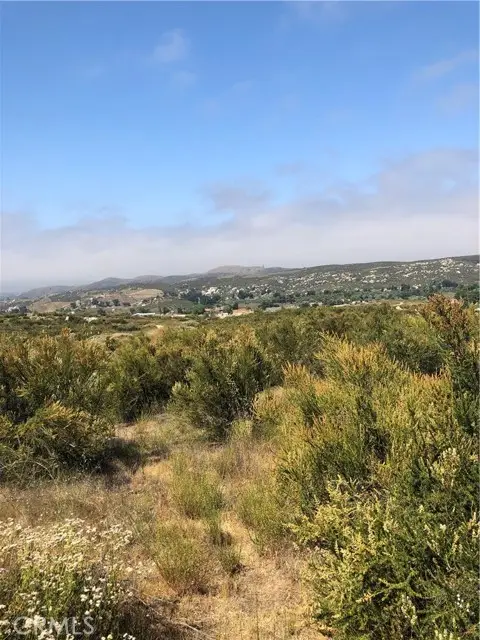 27 Rocky Knoll Road, Hemet, CA 92544