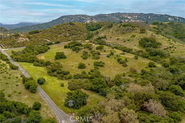 6 Camino Estribo / Via Tornado, Temecula, CA 92590