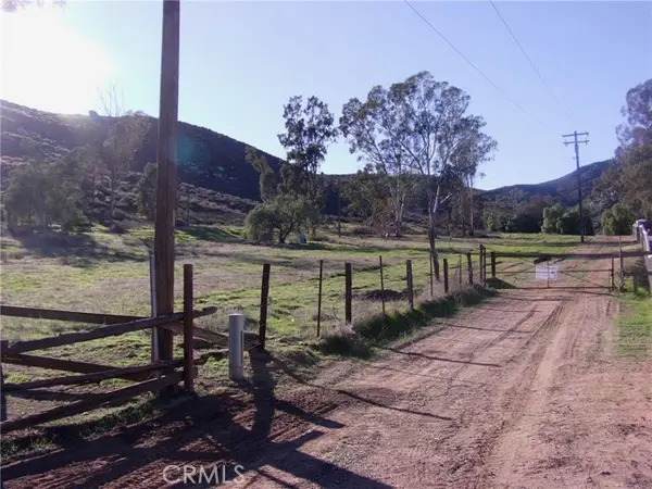 32595 Newport Road, Winchester, CA 92596