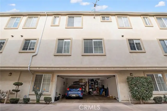 634 Meyer Lane  #D, Redondo Beach, CA 90278 - Image #2