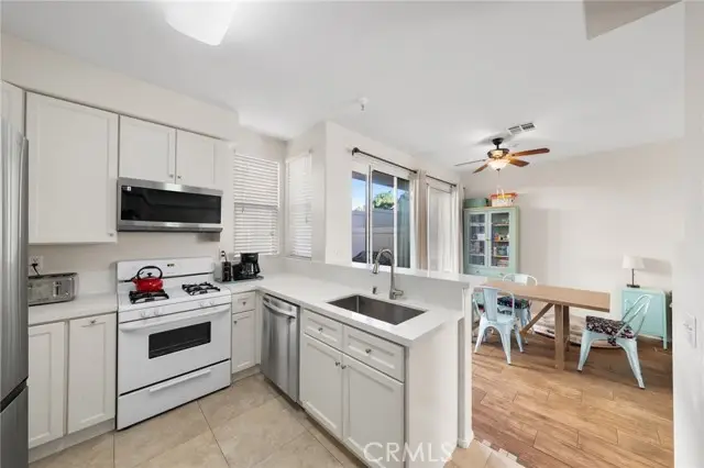 39224 Anchor Bay  #C, Murrieta, CA 92563 - Image #3