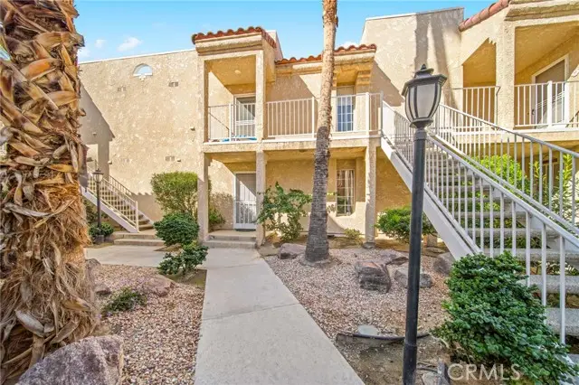 2700 Lawrence Crossley  #4, Palm Springs, CA 92264 - Image #2