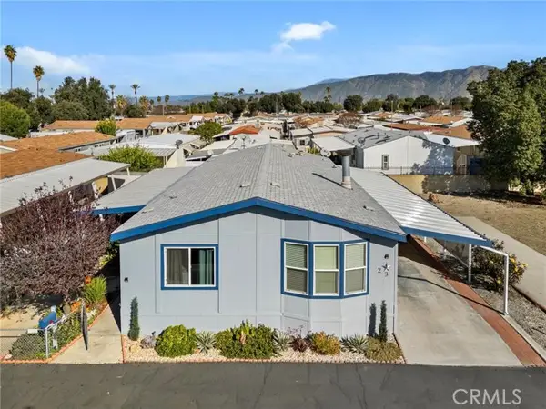 530 Devonshire Avenue  #23, Hemet, CA 92543