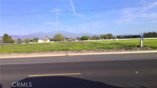 1 Lyon Avenue, Hemet, CA 92543 - #3