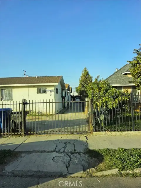 837 65th, Los Angeles, CA 90044