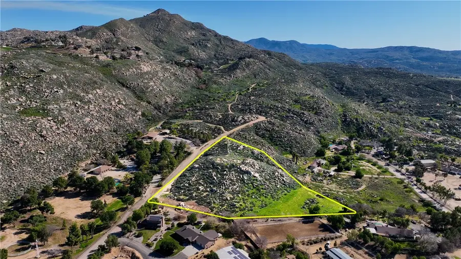 27 Starlight Mesa Drive, Hemet, CA 92544 - Image #3