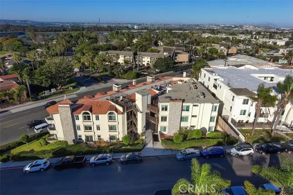 4494 Mentone  #19, San Diego, CA 92107