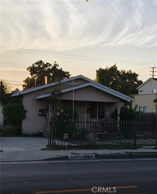 6221 Heliotrope, Bell, CA 90201