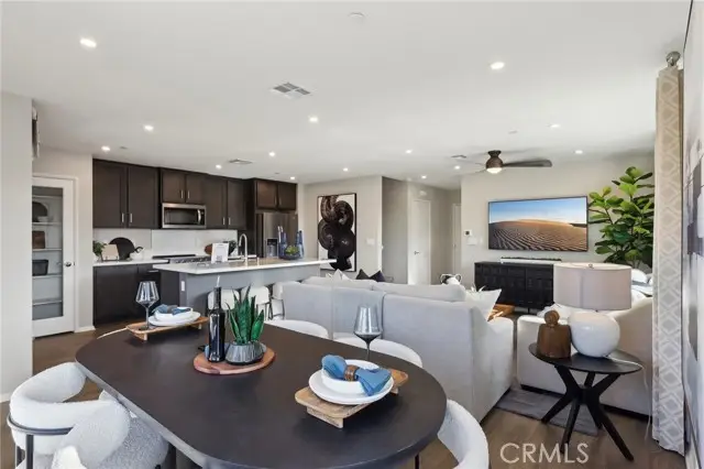 15563 April Dawn Way  #1, Fontana, CA 92336 - #3