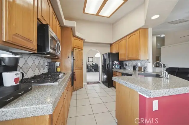 12035 Barbet, Phelan, CA 92371 - #3