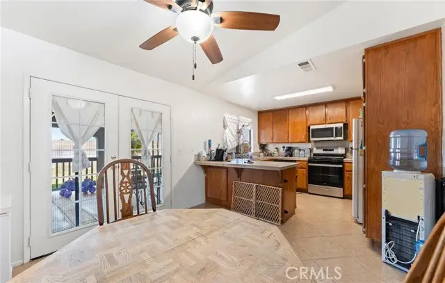 551 Wimbledon, San Jacinto, CA 92583 - #3
