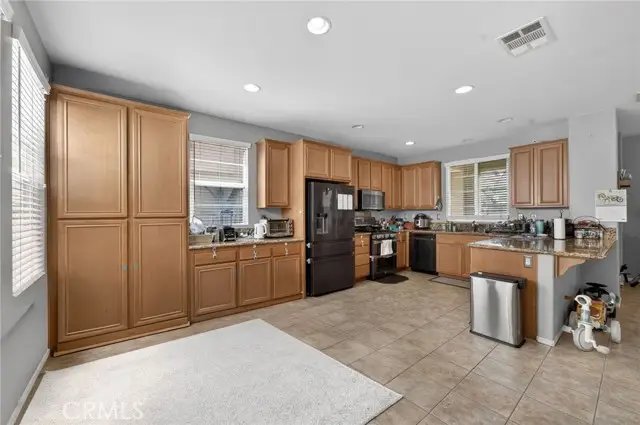 8090 Cornwall Court  #24, Rancho Cucamonga, CA 91739 - #2