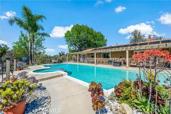 39980 Via Fernando, Temecula, CA 92592