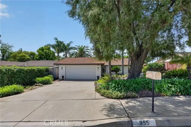 955 La Rue Avenue, Fallbrook, CA 92028 - #3