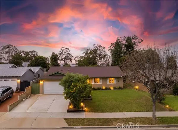 1040 Sapphire Lane, Corona, CA 92882