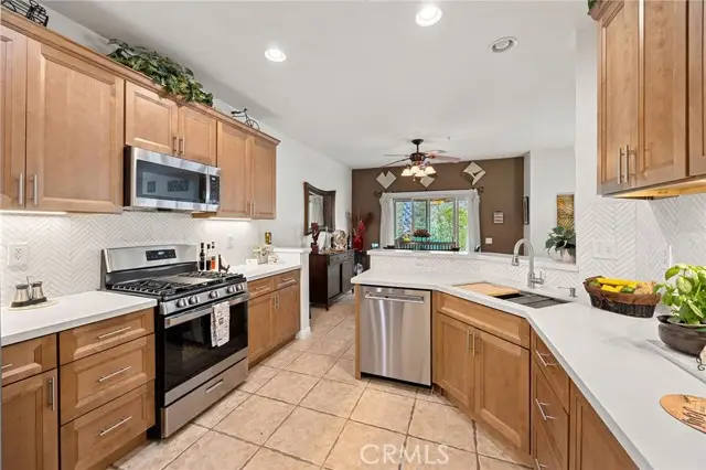 33433 Emerson Way  #B, Temecula, CA 92592 - #2