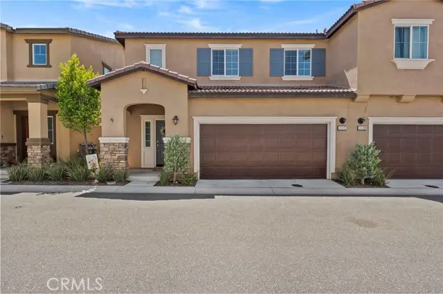 24282 Hazelnut Ave, Murrieta, CA 92562 - #1