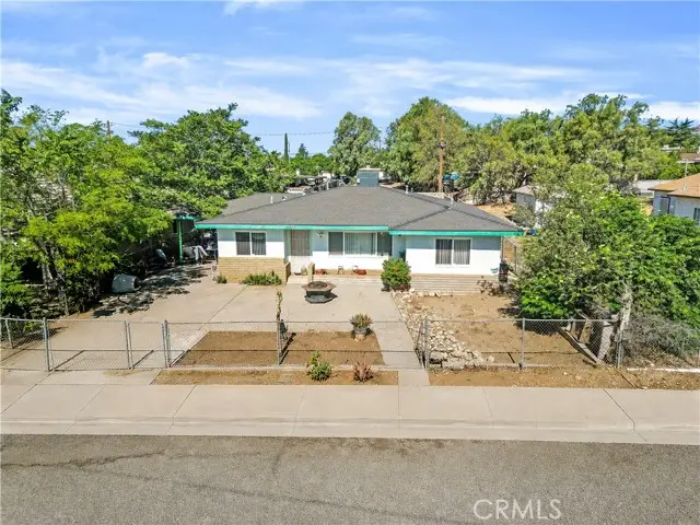859 Allen, Banning, CA 92220 - #1