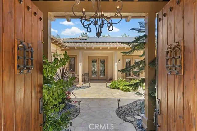 3349 Mendenaro Court, Fallbrook, CA 92028 - #2