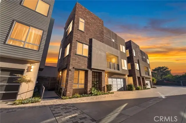 821 Brickyard, Costa Mesa, CA 92627 - #1