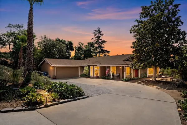 720 Carnation Lane, Fallbrook, CA 92028