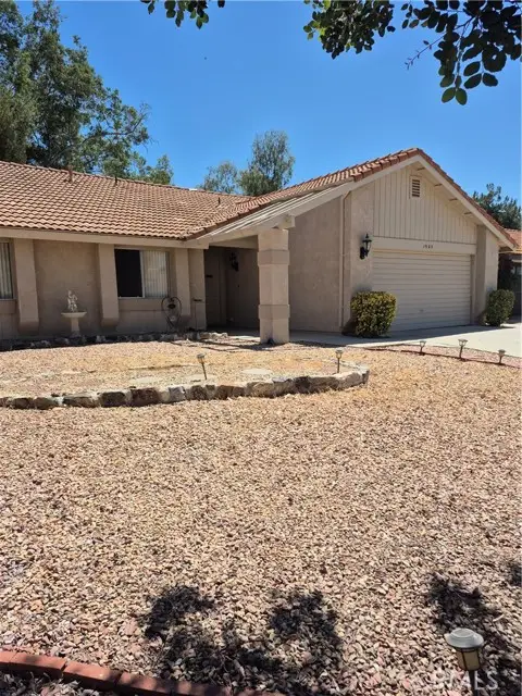 1925 Silver Oak Way, Hemet, CA 92545