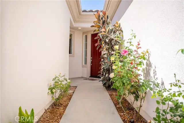 987 Avenal, Beaumont, CA 92223 - #3