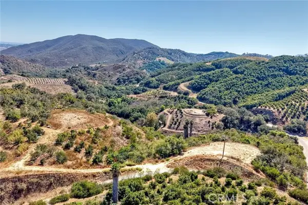 1 Via De Los Robles, Temecula, CA 92590