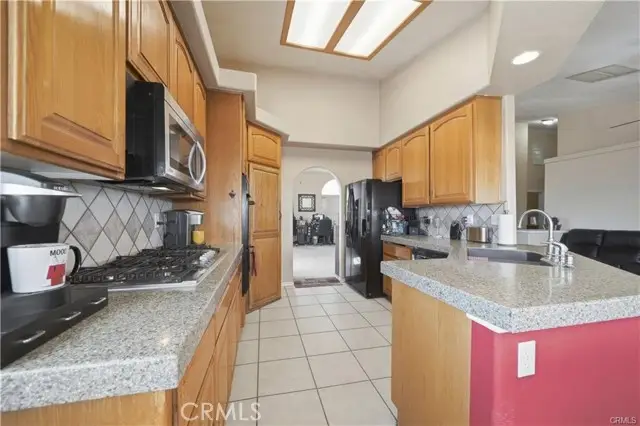 12035 Barbet, Phelan, CA 92371 - #2