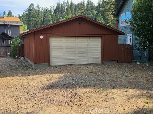 1056 Cherokee Street, Fawnskin, CA 92333