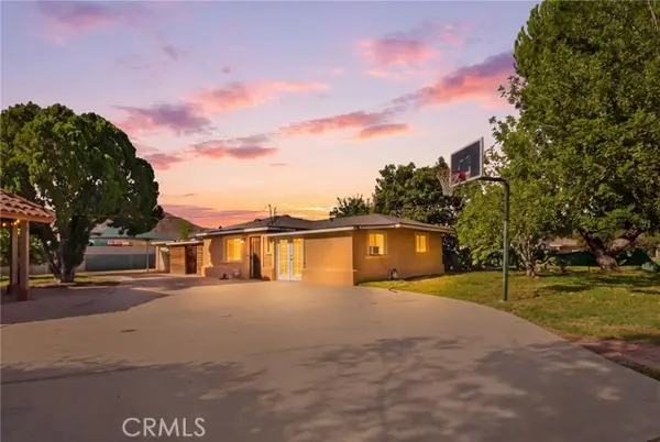 17651 Santa Ana, Bloomington, CA 92316