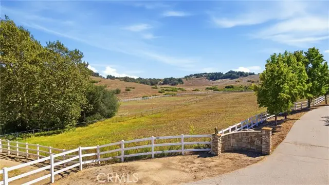 8 Oak Trail Court, Murrieta, CA 92562 - #3