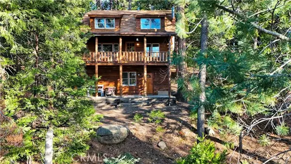 25121 Pine Cove Rd, Idyllwild, CA 92549