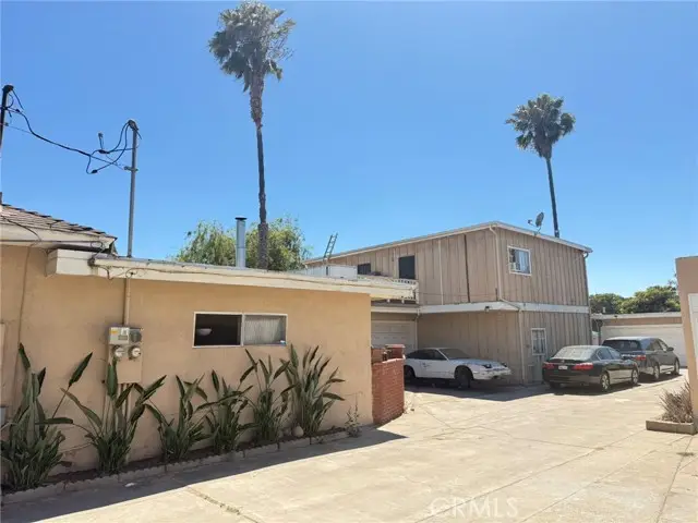 208 Wright Street, Santa Ana, CA 92701 - #3