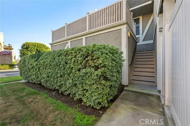 16125 Warmington Lane  #12, Huntington Beach, CA 92649 - Image #3