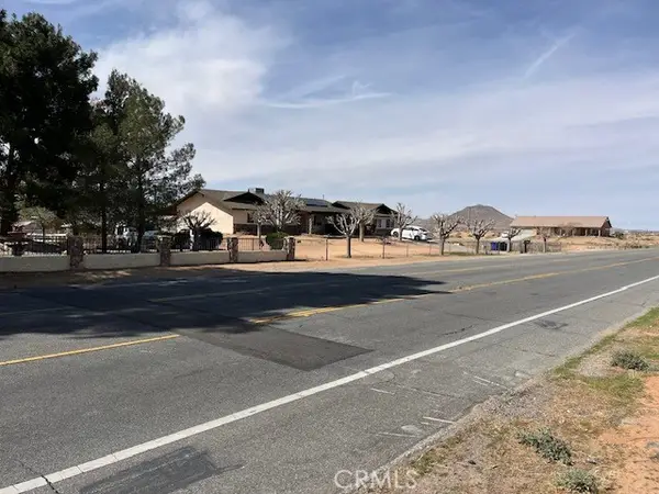 7 Navajo, Apple Valley, CA 92307