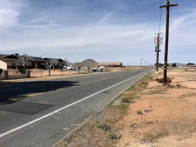 7 Navajo, Apple Valley, CA 92307 - #3