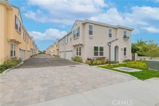 11237 Gladhill Road  #2, Whittier, CA 90604 - Image #1