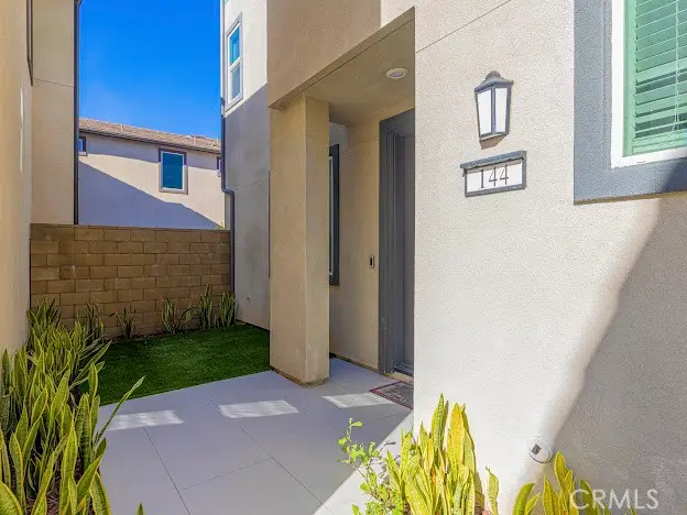 144 sash, Irvine, CA 92618 - #2