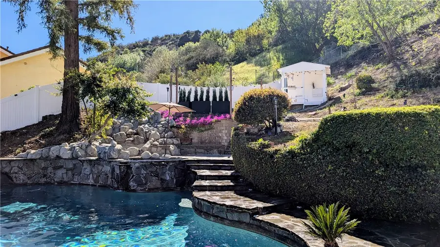 20224 Chapter, Woodland Hills, CA 91364 - #3