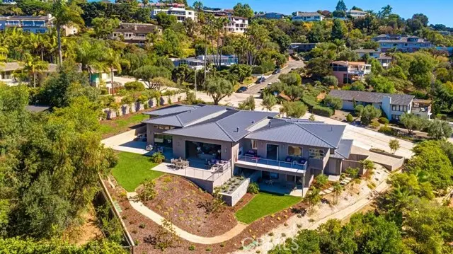 7734 Esterel Drive, La Jolla, CA 92037 - #3