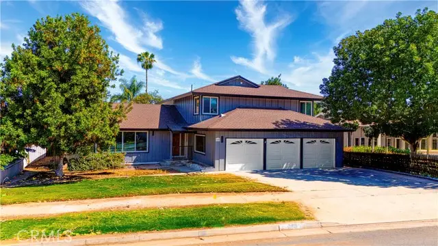 645 Lancer Ln, Corona, CA 92879 - #2