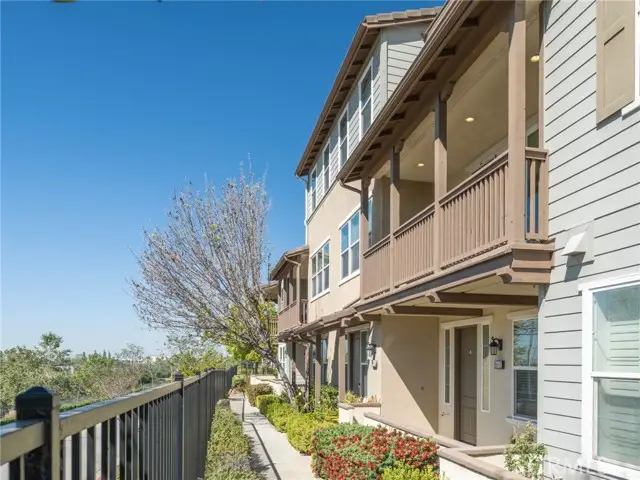 900 N Primrose Ln  #E, Azusa, CA 91702 - #1